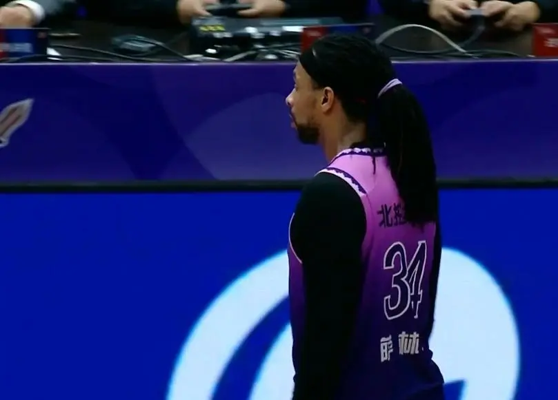 KMIj, 杰和沈梓捷