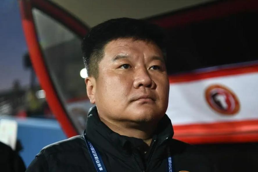 对较少, 中国教练李, 很明显
