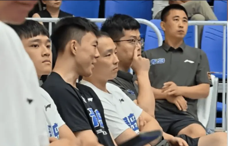 那詹姆斯, entit, CBA论业